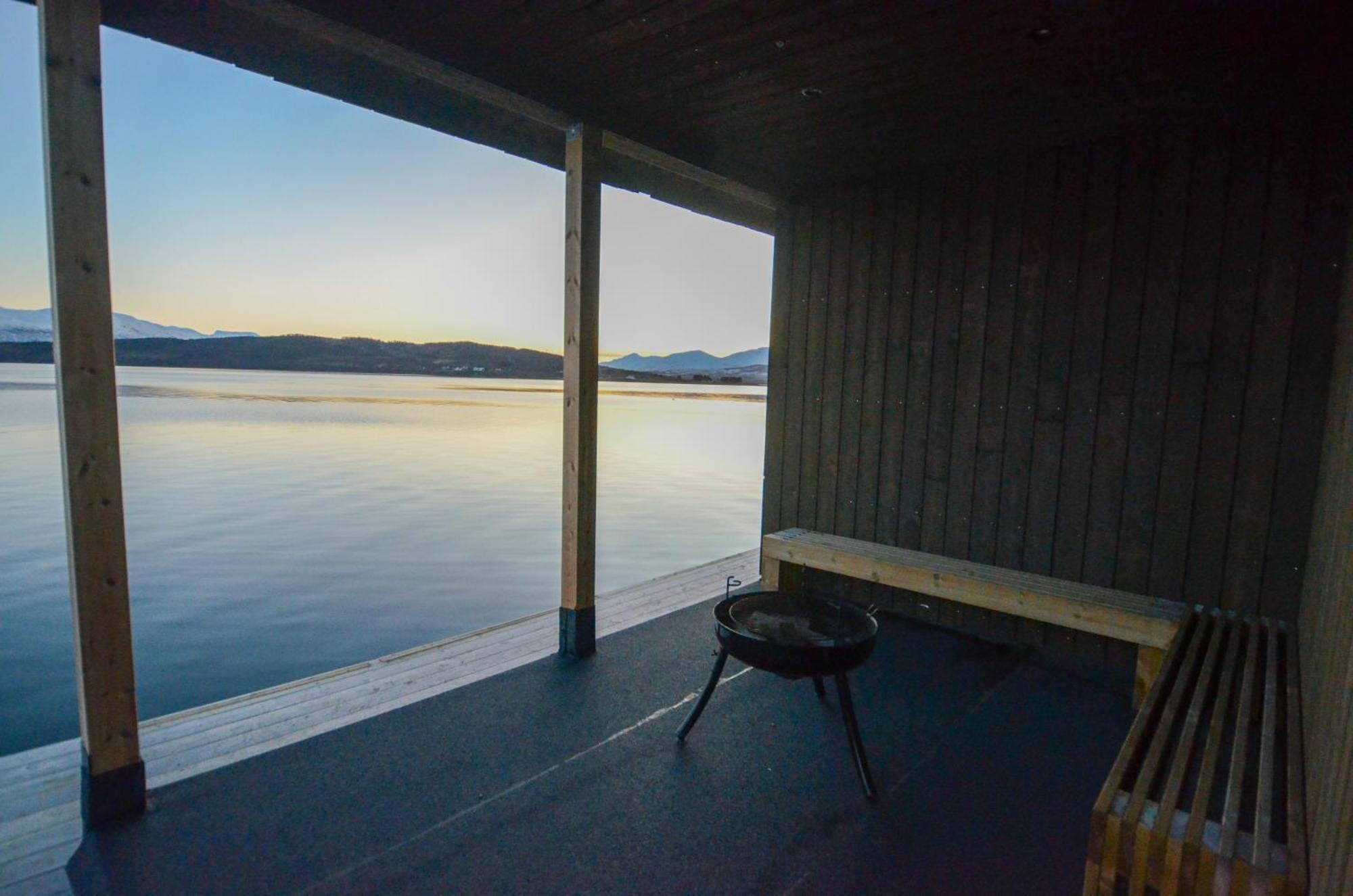 Steam Pier Apartment Kvaloya Exterior foto